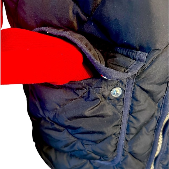 Woolrich duck down vest women’s size large quilted black excellent condition - Picture 5 of 8